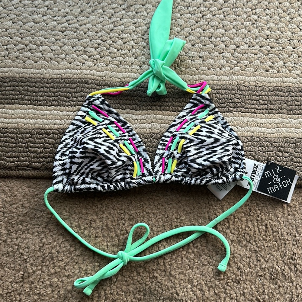 Empyre Bikini NWT